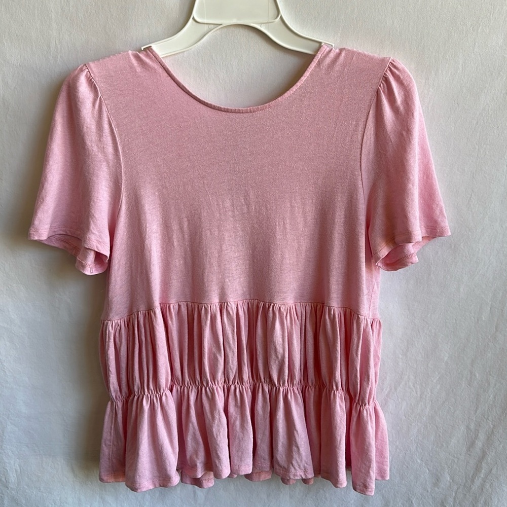 Chelsea & Violet pink top with ruched bottom, size M